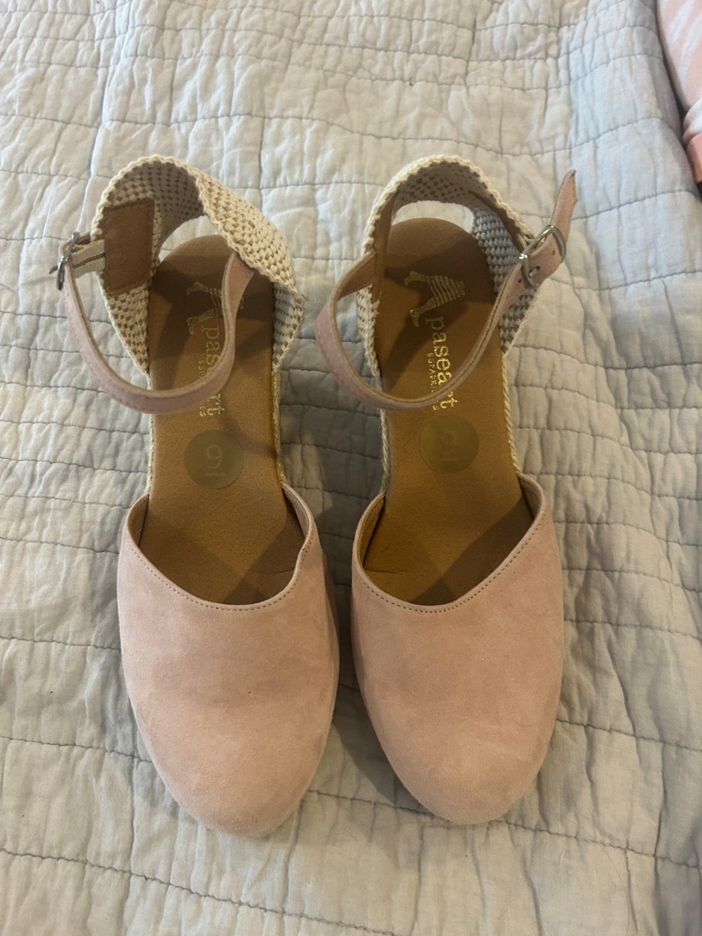 Paseart Blush Pink Suede Ankle-Strap Wedges for Women size 9